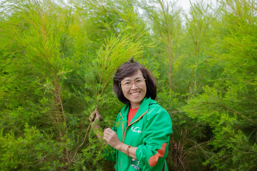 CEO Hồ Phương Anh của Viên Minh tại vườn tràm Ninh Bình
